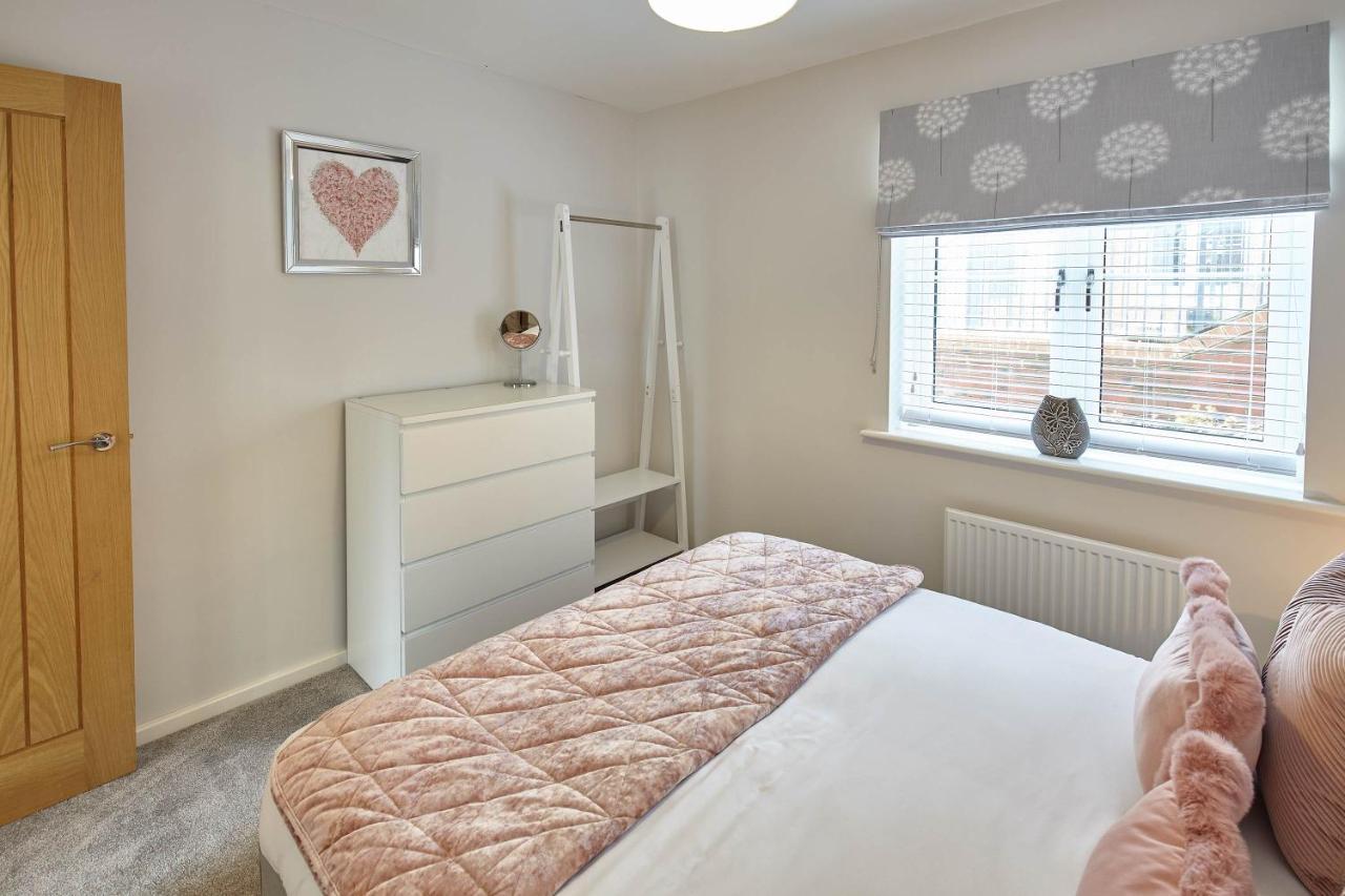 Host & Stay - Mallard Cottage Уитби Екстериор снимка